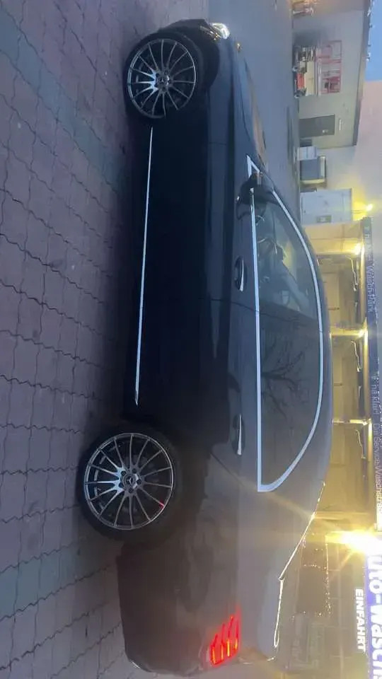 Gebraucht Mercedes C200 184 PS (135 kW) 2017 Limousine