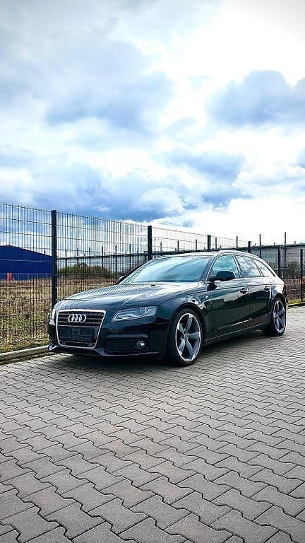 Gebraucht Audi A4 Sport 143 PS (105 kW) 2011 Schwarz Kombi