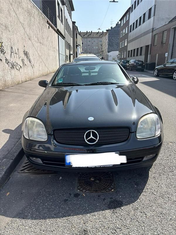 Schwarz Gebraucht 1999 Mercedes SLK230 Cabrio | 2.299 € (Superpreis) - Bild 1/4