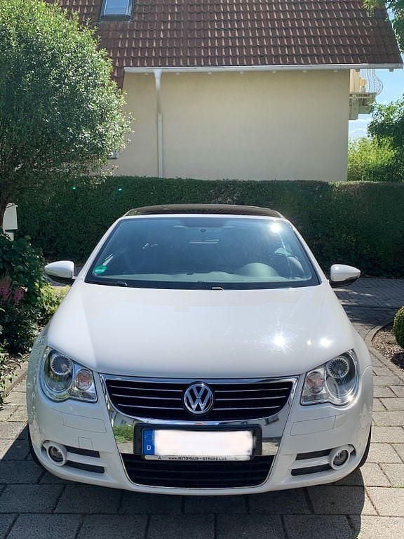Weiß Gebraucht 2010 VW Eos Cabrio | 3.699 € (Guter Preis) - Bild 1/4