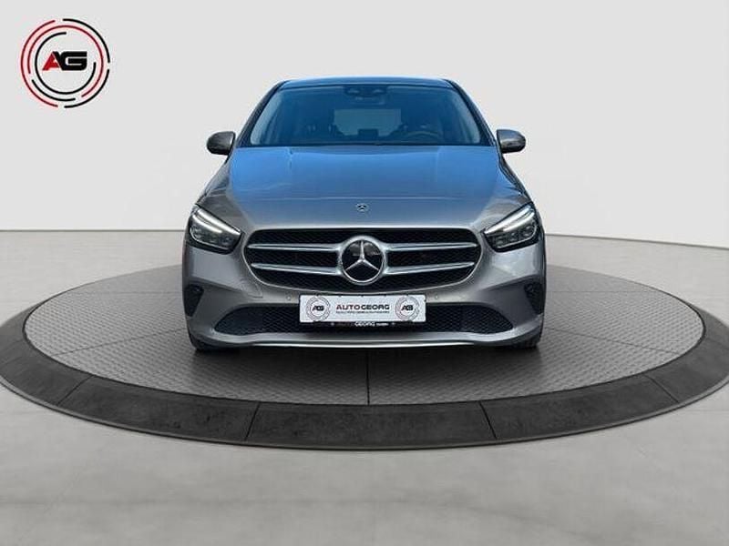 Gebraucht Mercedes B250e 218 PS (160 kW) 2020 Mojavesilber Van / Kleinbus