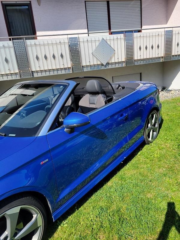 Blau Gebraucht 2020 Audi A3 Cabriolet Cabrio | 23.900 € (Fairer Preis) - Bild 1/4