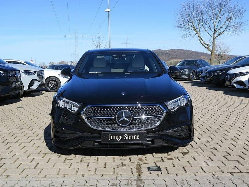 Gebraucht Mercedes E220 Advanced 197 PS (144 kW) 2025 Schwarz Limousine