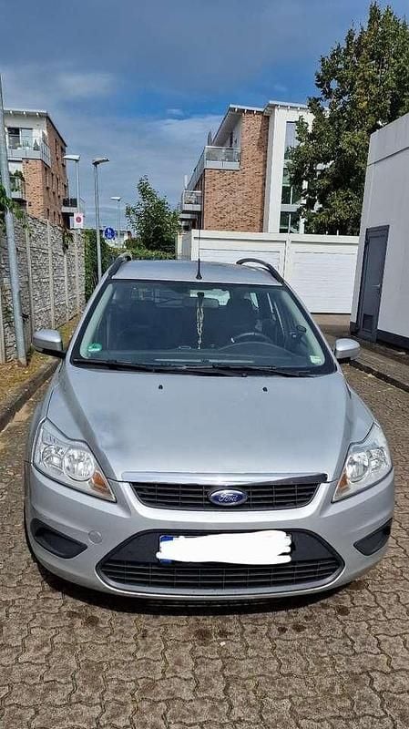 Gebraucht Ford Focus Style 101 PS (74 kW) 2008 Silber Kombi