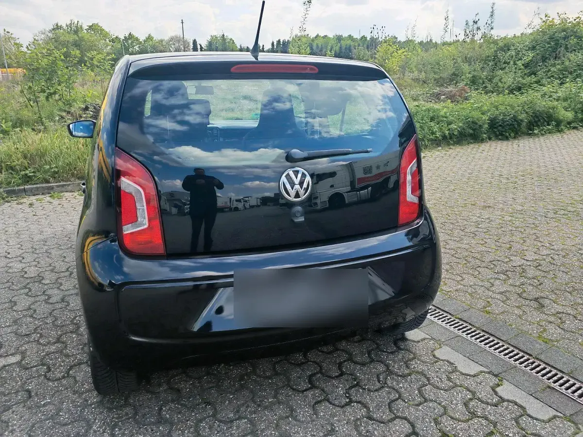 Second-hand VW up! Cup 60 CP (44 kW) 2014 Negru Hatchback