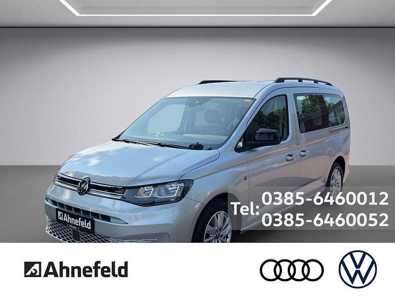 Reflexsilber Gebraucht 2022 VW Caddy Maxi Life Life Van / Kleinbus | 29.999 € (Guter Preis) - Bild 1/4