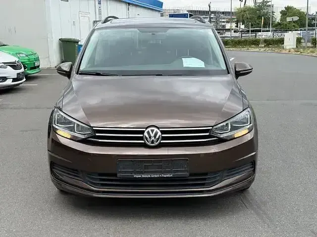 Gebraucht VW Touran Comfortline 110 PS (80 kW) 2015 Braun Van / Kleinbus
