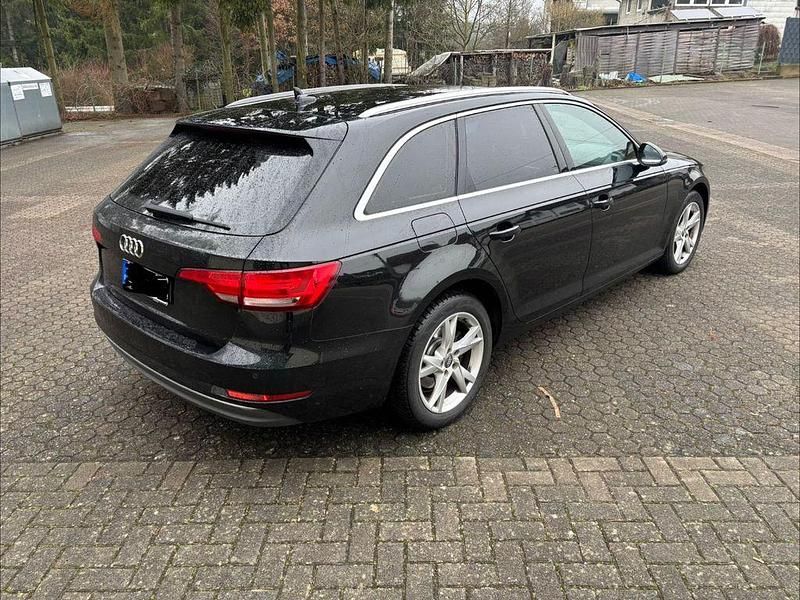 Gebraucht Audi A4 150 PS (110 kW) 2017 Schwarz Kombi