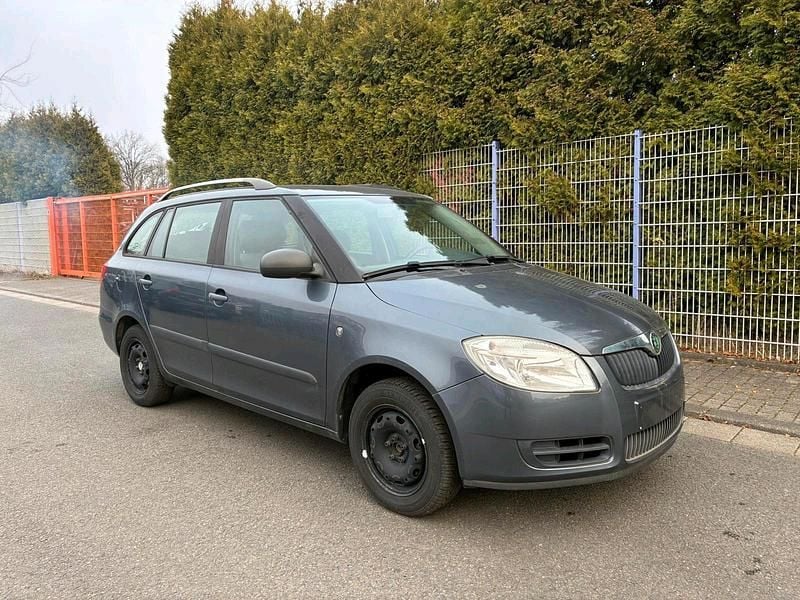 Gebraucht Skoda Fabia 69 PS (50 kW) 2009 Grau Kombi