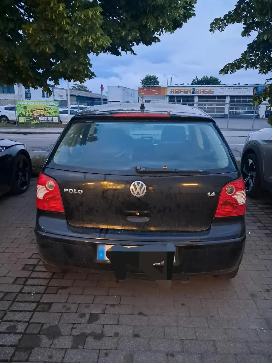Gebraucht VW Polo 75 PS (55 kW) 2004 Schwarz Kleinwagen