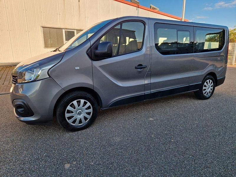 Gebraucht Renault Trafic 125 PS (91 kW) 2016 Weiß Van / Kleinbus