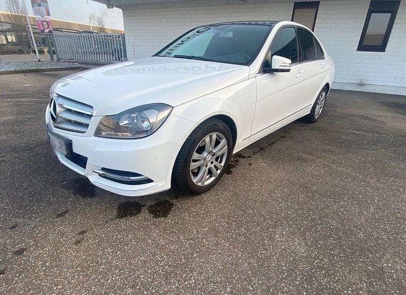 Gebraucht Mercedes C180 156 PS (114 kW) 2012 Limousine