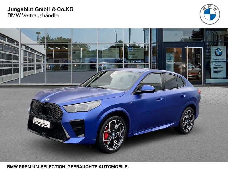 Blau Gebraucht 2024 BMW iX2 M Sport SUV | 44.940 € (Etwas zu teuer) - Bild 1/3
