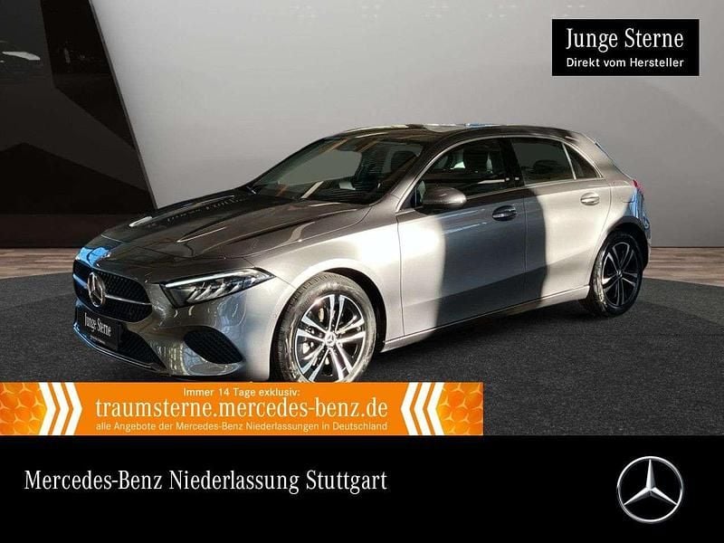 Grau Gebraucht 2025 Mercedes A200 Advanced Limousine | 29.590 € (Fairer Preis) - Bild 1/3