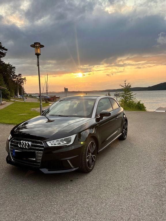 Gebraucht Audi S1 Performance 231 PS (169 kW) 2015 Schwarz Kleinwagen