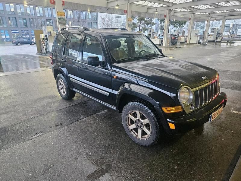 Gebraucht Jeep Cherokee 201 PS (147 kW) 2007 Schwarz SUV