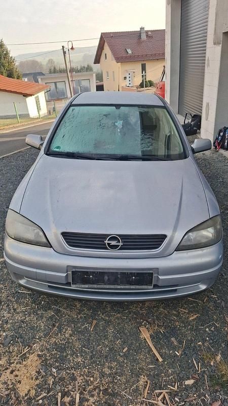 Gebraucht Opel Astra 84 PS (61 kW) 2003 Silber Coupé