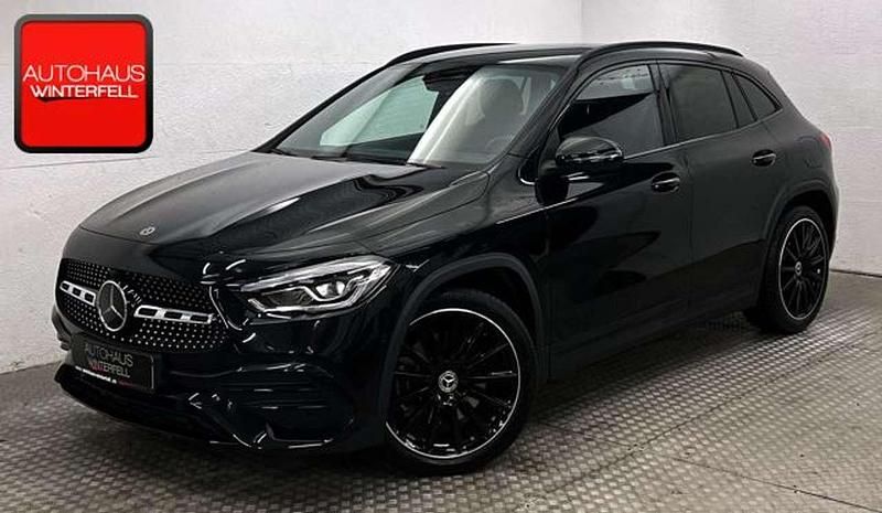 Kosmosschwarz (metallic) Gebraucht 2023 Mercedes GLA250 AMG SUV | 39.800 € (Guter Preis) - Bild 1/4