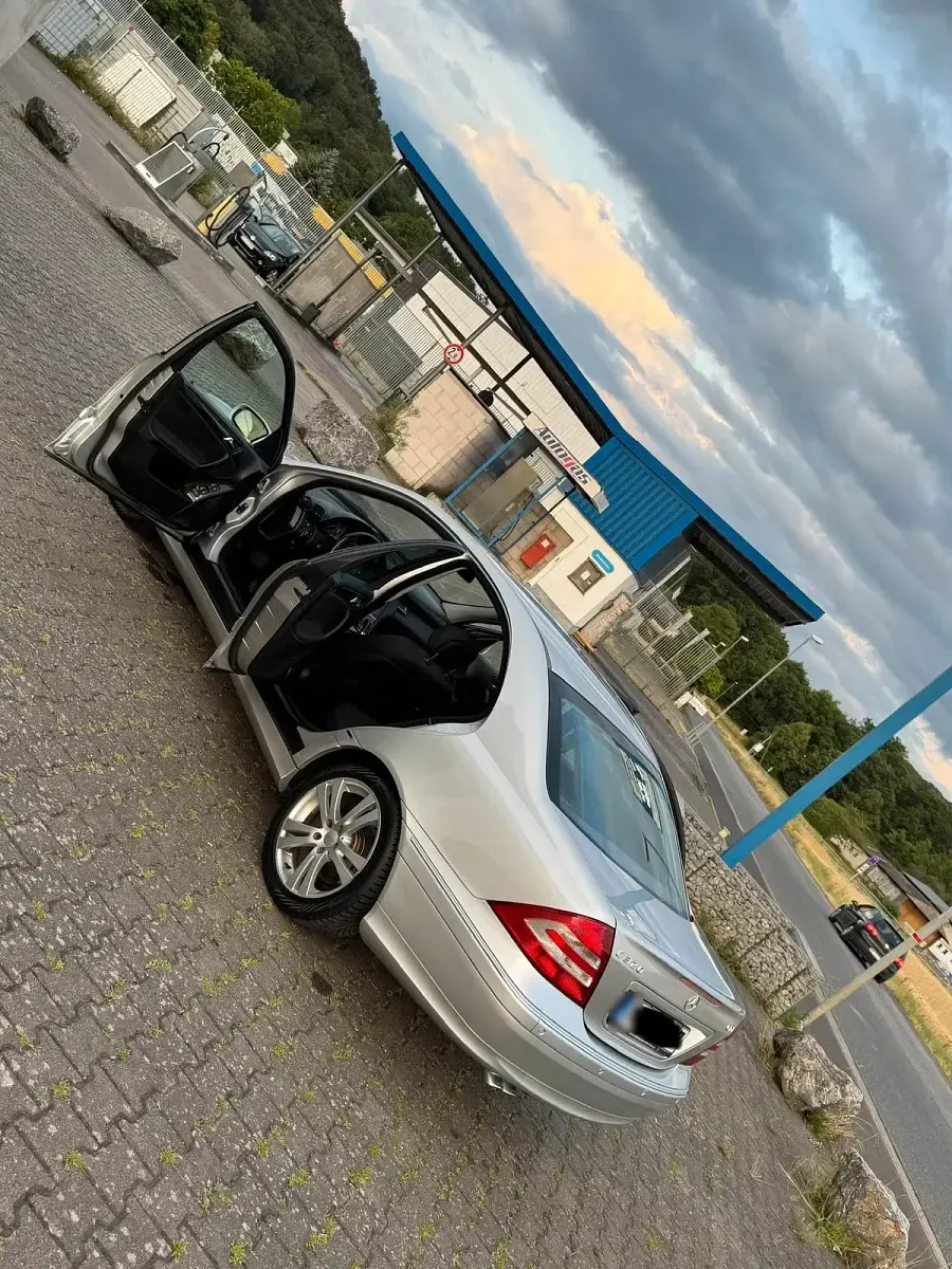 Gebraucht Mercedes C320 224 PS (164 kW) 2005 Silber Limousine