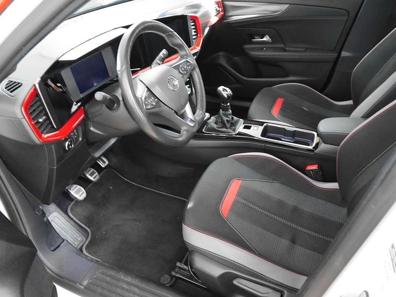 Gebraucht Opel Mokka GS Line 131 PS (96 kW) 2022 Jade weiss/arktis weiss SUV