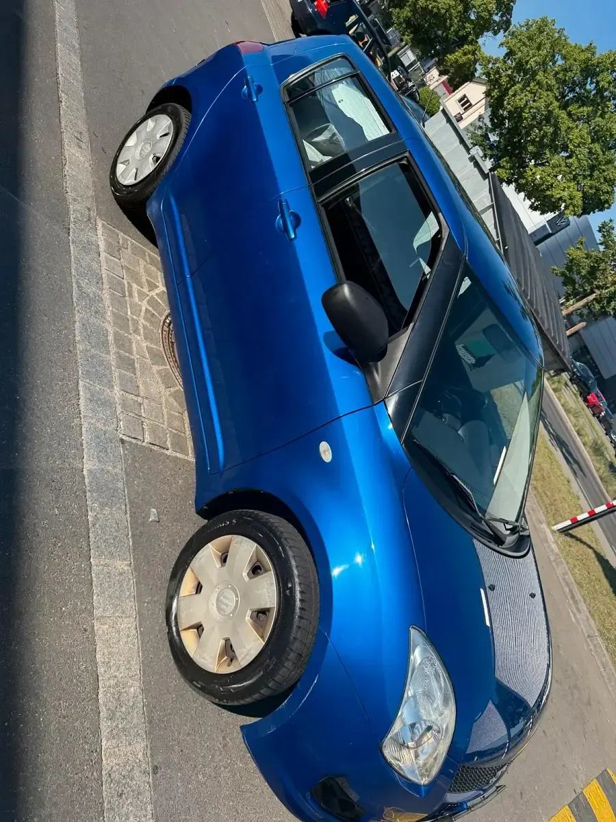 Gebraucht Suzuki Swift 90 PS (66 kW) 2011 Blau Kleinwagen