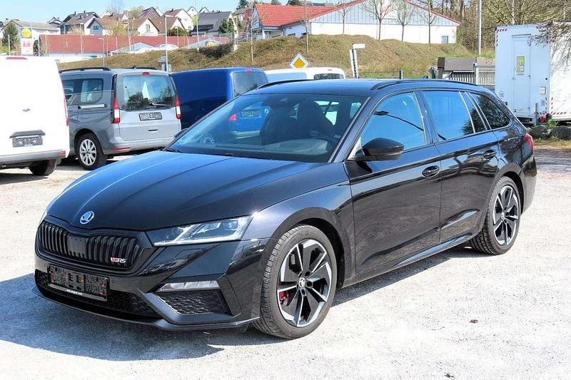 Schwarzmagic perleffekt Gebraucht 2021 Skoda Octavia RS Kombi | 27.500 € (Guter Preis) - Bild 1/4