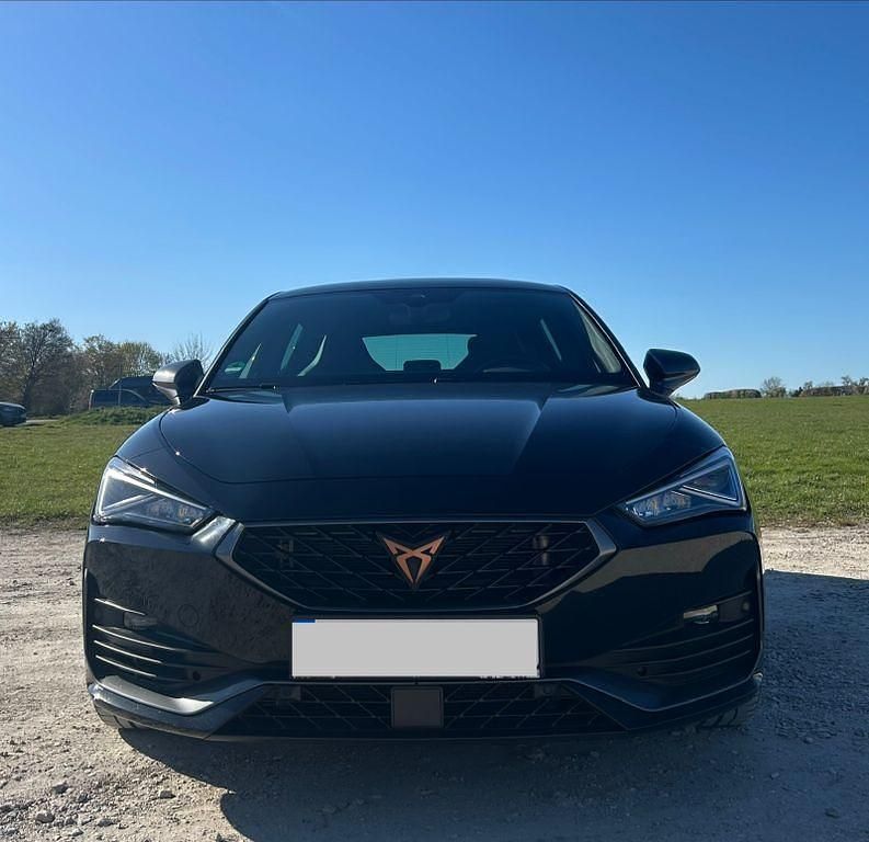Gebraucht Cupra Leon VZ 300 PS (220 kW) 2022 Schwarz Limousine