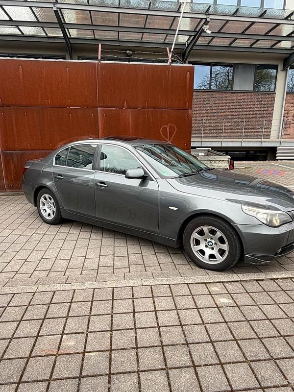 Gebraucht BMW 530 300 PS (220 kW) 2005 Grau Limousine