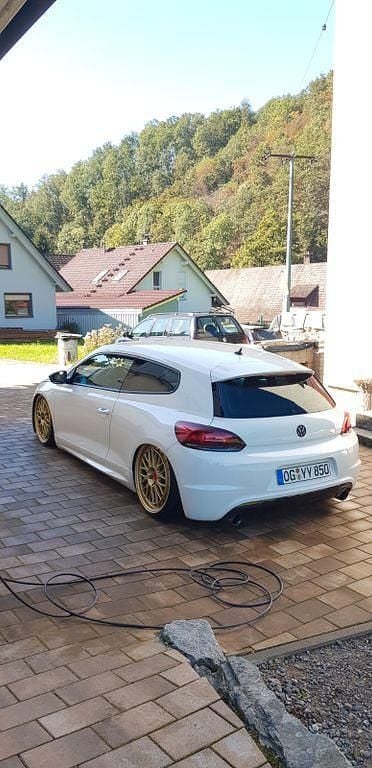Gebraucht VW Scirocco R 265 PS (194 kW) 2011 Weiß Coupé