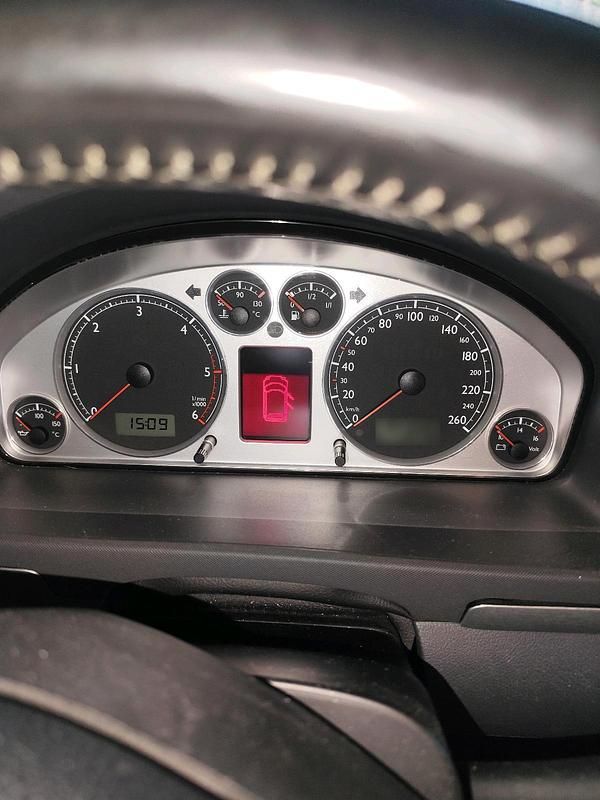 Gebraucht VW Sharan 116 PS (85 kW) 2006 Silber Van / Kleinbus