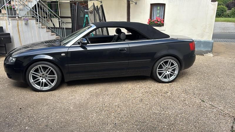 Schwarz Gebraucht 2003 Audi A4 Cabriolet Cabrio | 3.000 € (Fairer Preis) - Bild 1/4