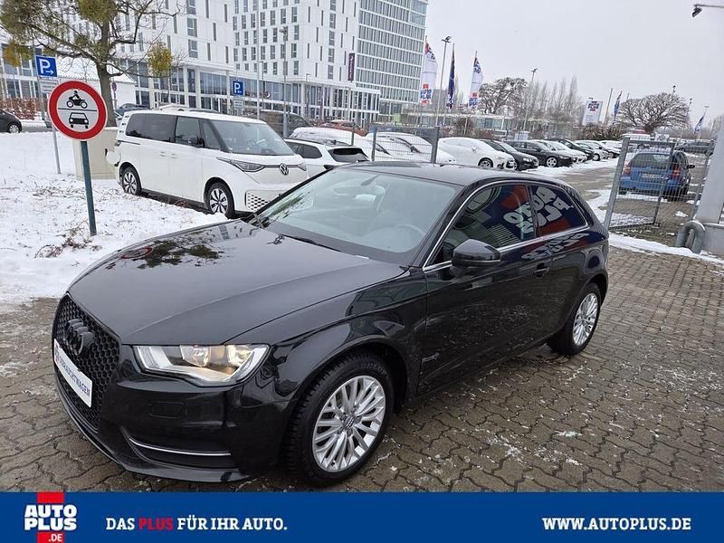 Gebraucht Audi A3 Ambiente 105 PS (77 kW) 2012 Schwarz Limousine