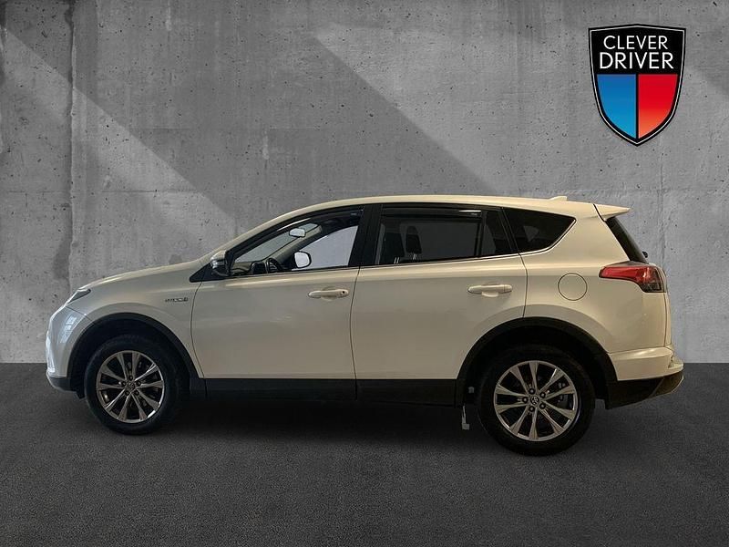 Gebraucht Toyota RAV4 Edition 155 PS (114 kW) 2016 Weiß SUV