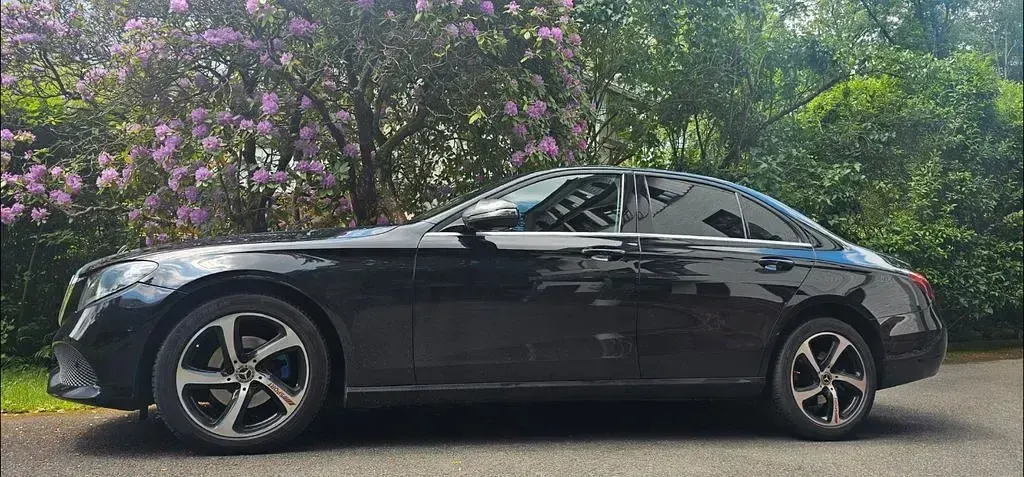Gebraucht Mercedes E200 150 PS (110 kW) 2016 Schwarz Limousine