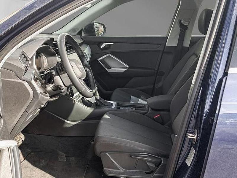 Gebraucht Audi Q3 Ambiente 245 PS (180 kW) 2022 Navarrablau metallic SUV