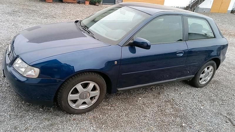 Blau Gebraucht 1999 Audi A3 Coupé | 800 € (Superpreis) - Bild 1/4