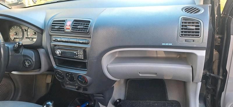 Gebraucht Kia Picanto 65 PS (47 kW) 2006 Schwarz Kleinwagen