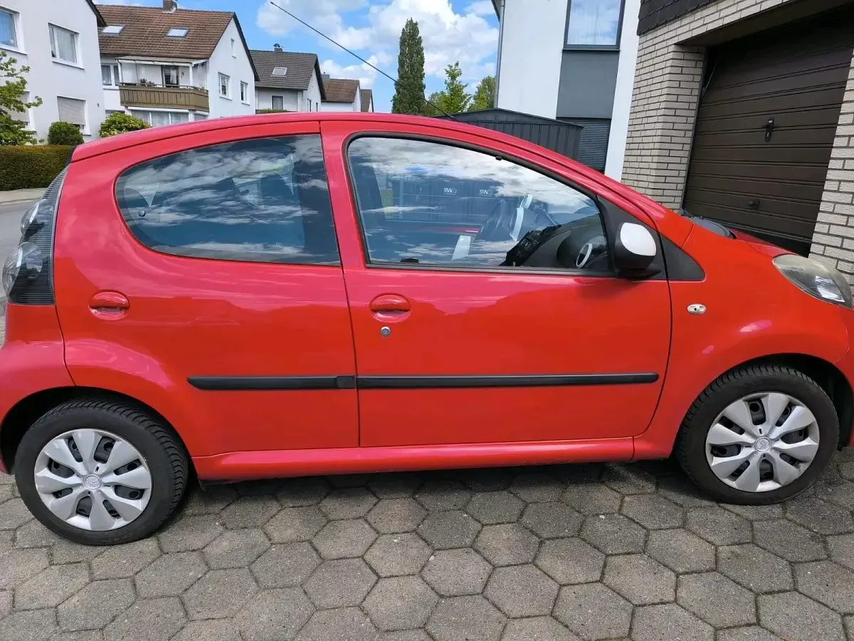 Gebraucht Citroën C1 68 PS (50 kW) 2010 Rot Kleinwagen