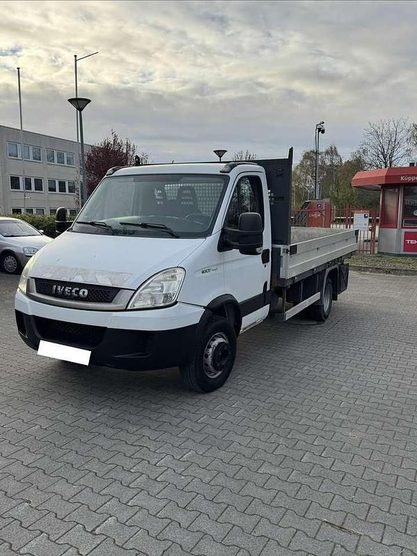 Gebraucht Iveco Daily 170 PS (125 kW) 2011 Weiß Van