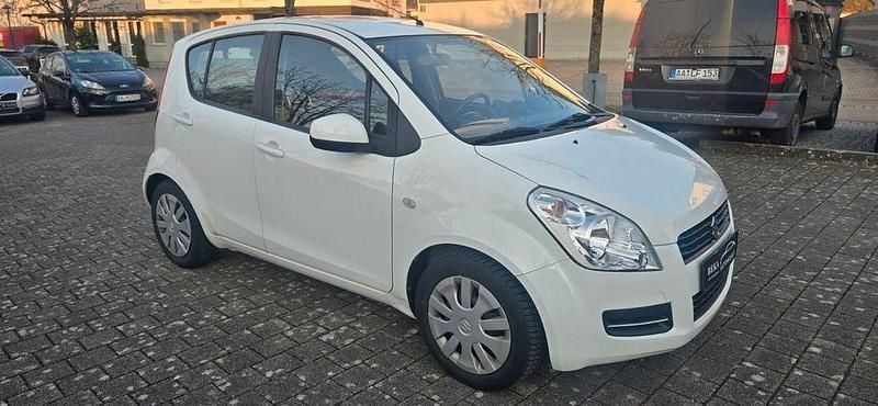 Gebraucht Suzuki Splash Club 65 PS (47 kW) 2009 Weiß Kleinwagen