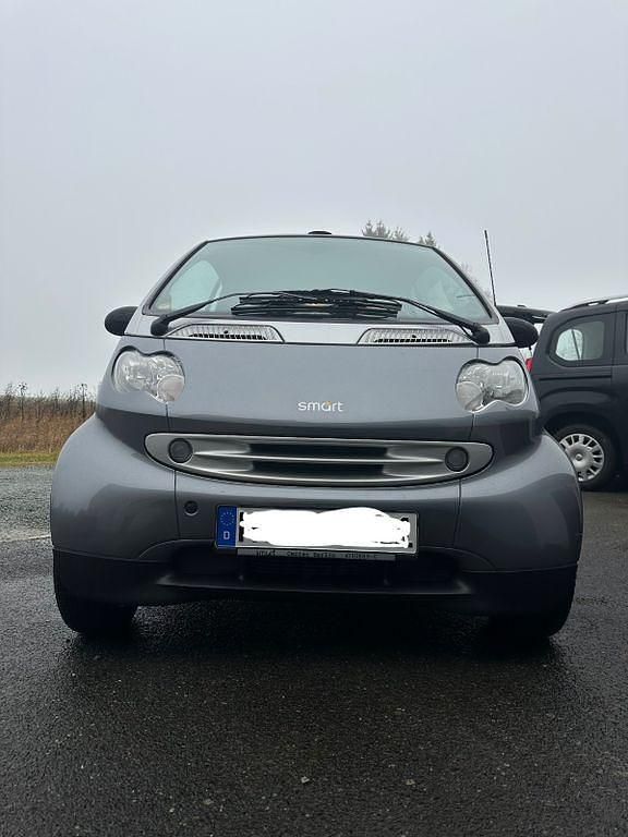 Grau Gebraucht 2000 Smart ForTwo Cabrio Passion Cabrio | 3.399 € - Bild 1/4