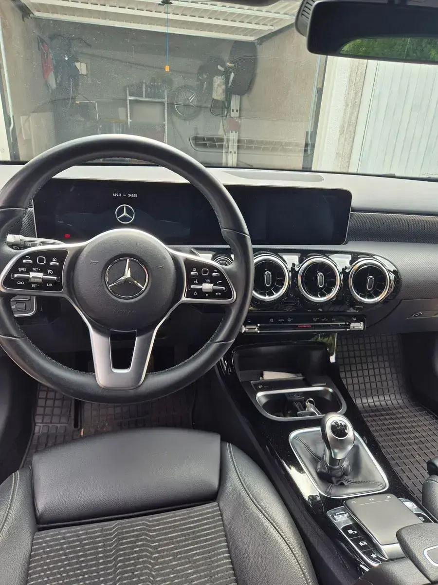 Gebraucht Mercedes A200 163 PS (119 kW) 2018 Weiß Limousine