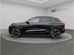 Gebraucht Audi Q6 e-tron S-Line 225 kW (306 PS) 2025 Schwarz (mythosschwarz metallic) SUV