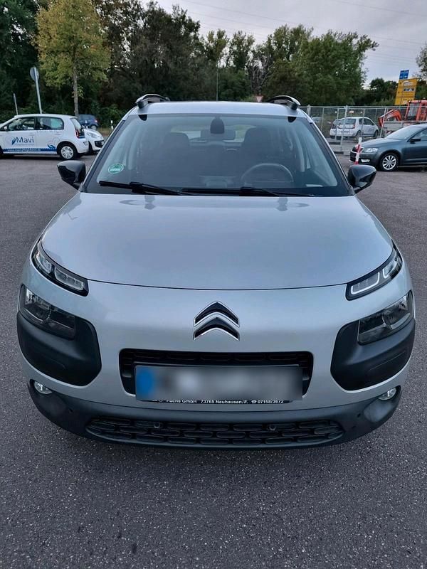 Grau Gebraucht 2015 Citroën C4 Cactus Kleinwagen | 5.999 € (Fairer Preis) - Bild 1/4
