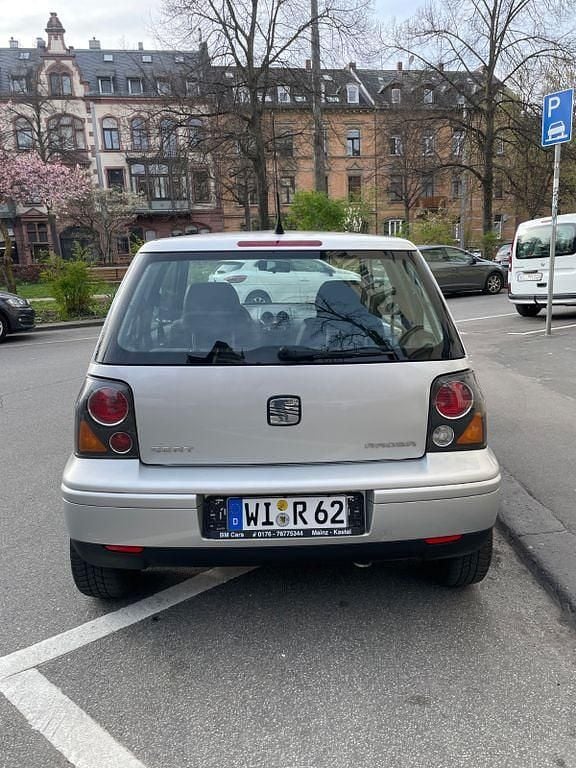 Gebraucht Seat Arosa Basis 50 PS (36 kW) 2004 Silber Kleinwagen