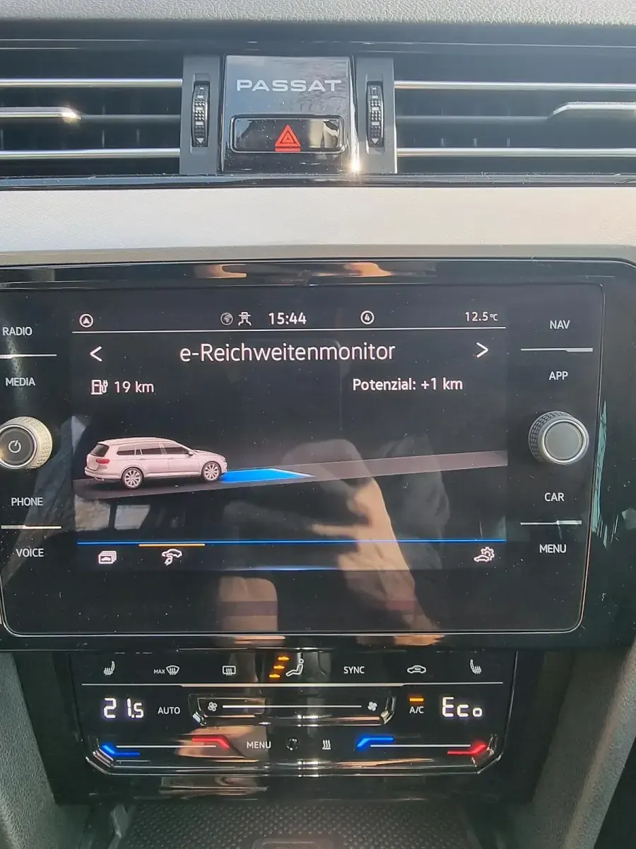 Gebraucht VW Passat GTE 220 PS (161 kW) 2020 Blau Kombi