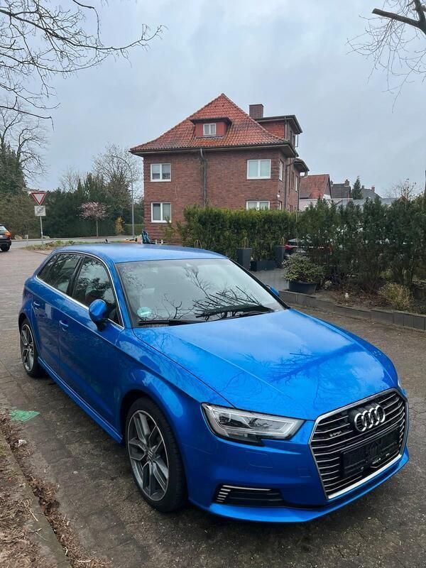 Blau Gebraucht 2020 Audi A3 S-Line Limousine | 17.990 € (Superpreis) - Bild 1/4