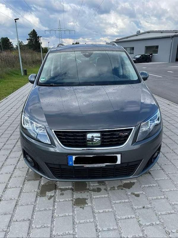 Gebraucht 2022 Seat Alhambra FR-Line Van / Kleinbus | 31.199 € (Fairer Preis) - Bild 1/4