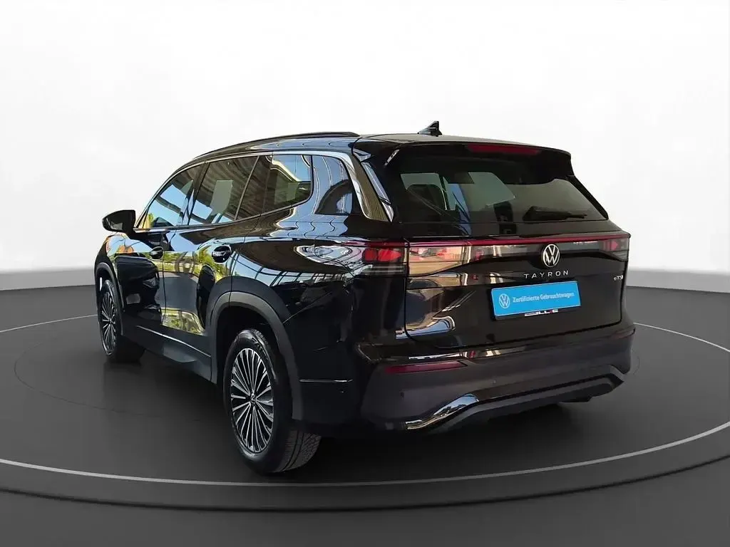 Gebraucht VW Tayron Life 150 PS (110 kW) 2025 Grenadillschwarz metallic SUV