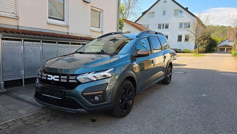 Gebraucht Dacia Jogger Extreme 110 PS (80 kW) 2024 Grün Van / Kleinbus